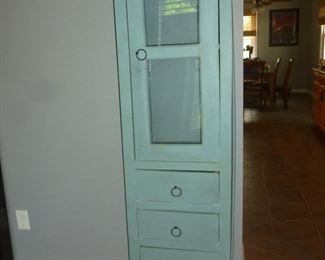 Green cabinet w/drawers
