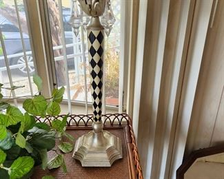 BLACK AND WHITE LAMP