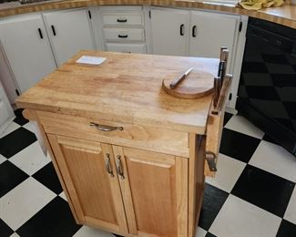 BUTCHER BLOCK