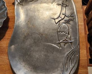 BULL METAL SERVER OR PLATTER