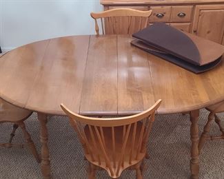 Vintage Sweden Maple Drop Leaf Dining Room Table Set With 4 Chairs and 2 Leaves