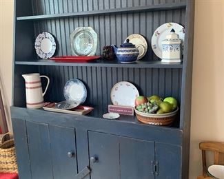 Country Style Cabinet 
