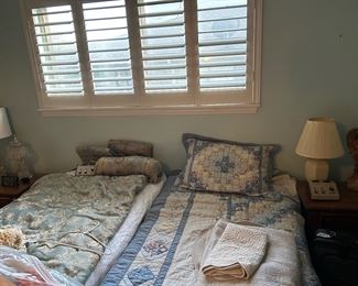 Twin Beds with massage & head/foot lift (vintage)