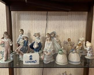 LLadro Figurines                                                                                Precious Moments                                                                                  Willow Tree