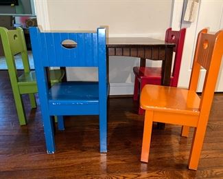 Children's table and set of 4 chairs