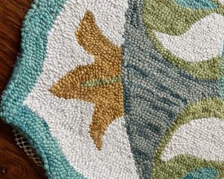 Alternate view of area rug