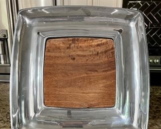 Server with wooden insert