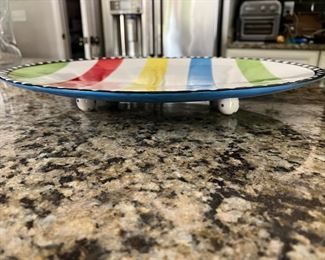 Side view of tray/platter