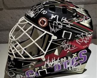 Hockey Coyotes signed helmet