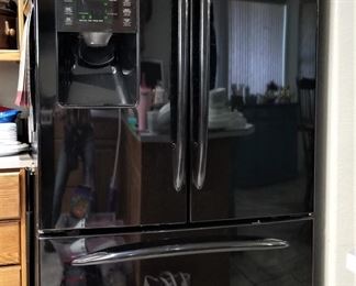 Black side-by-side Refrigerator/Freezer