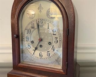 SOLD - Antique mantle clock -Seth Thomas (as is)