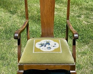 $150 - Vintage arm chair with custom chinoiserie needlepoint seat - 22x21x41
