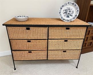 Iron and wicker chest of drawers