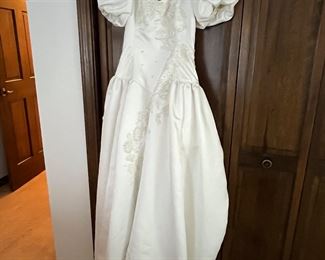 Vintage wedding dress!