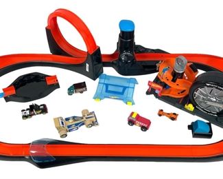 Vintage Hot Wheels id Smart Track and City Super Spin Tire Shop Playset with Cars
