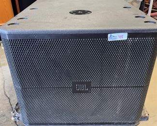 JBL POWERED SUB
