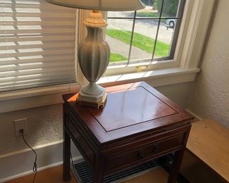 White Swirl Table Lamp, Lamp/Side Table