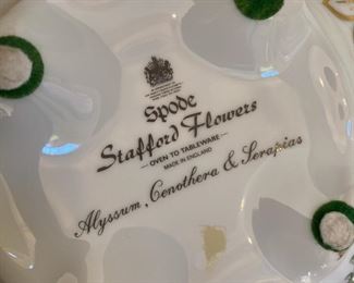 Spode Stafford Flowers Dutch Oven