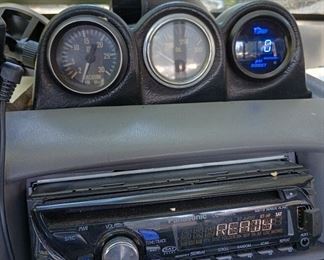 1995 Ford F-450 SD L V-8 OHV 16V Turbo Diesel Truck and Trailer, with Panasonic CD Player and Gauges 