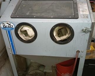 Skat Blast - Sand Blasting Cabinet