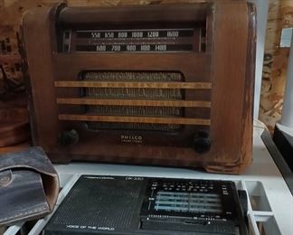 Wood Philco PT-6 Table Radio, Realistic Portable Transistor AM/FM/LW/SW 12 Band -  Model DX-350 