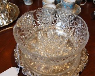 Excellent cut glass bowl