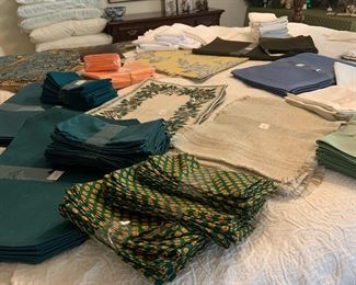 Placemats and tablecloths