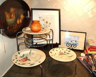 Colorful serving ware