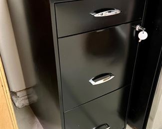 Small File with key  2 1/2 drawer