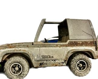 Large Tonka Ready for Restoration 