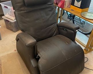 Massage/Zero Gravity Chair