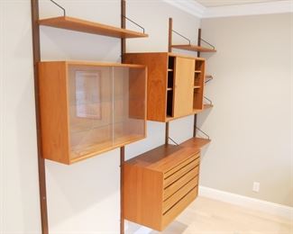 Danish Royal System Teak Modular Shelving Wall Unit by Poul Cadovius, 1960s

