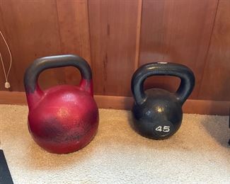 Most items from this sale are available for pre-sale at this link: https://www.estatesales.net/MI/Farmington/48334/marketplace/53731