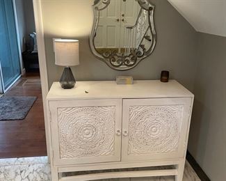 Most items from this sale are available for pre-sale at this link: https://www.estatesales.net/MI/Farmington/48334/marketplace/53731