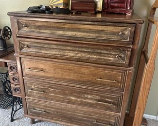 Huntley Chest of Drawers