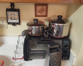 Lots of Kitchen Items