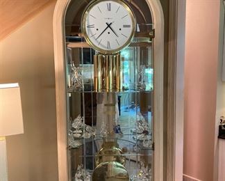 Howard Miller curio clock