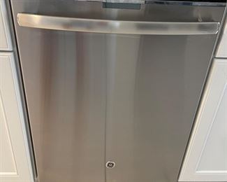 dishwasher 24 inch stainless steel G.E. Profile brand new