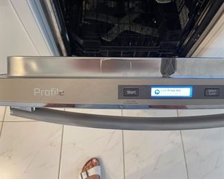 GE profile dishwasher