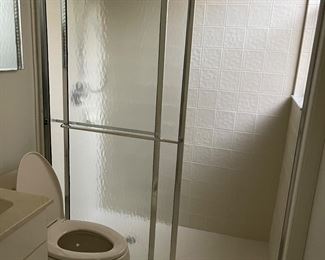 toilets shower doors