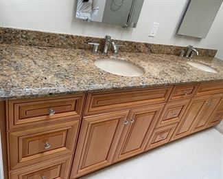 double vanity with marble top