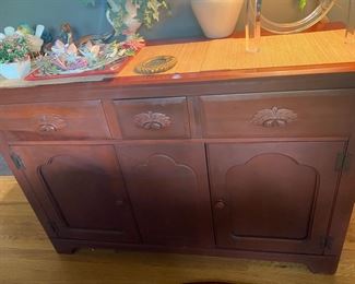 Buffet with hutch ( not attached)