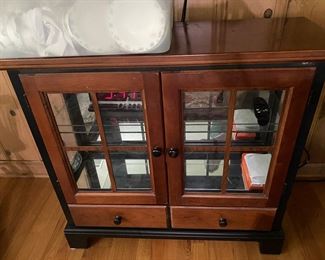 13-1/2” x 36” x 33”H