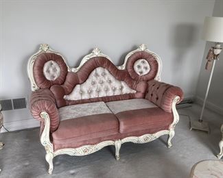 Regal French Provencial Love seat in rose