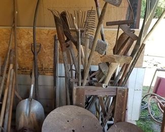 Yard tools 