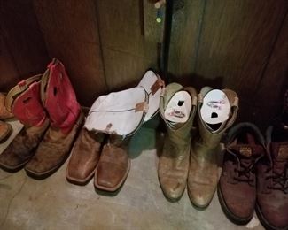 Western boots 