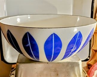 1950’s Catherineholm Blue Lotus Bowl