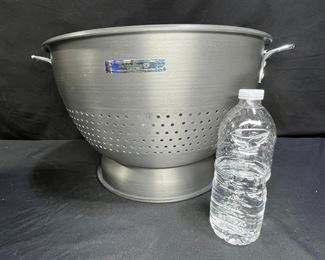 Caphalon Commercial Aluminum Footed Colander