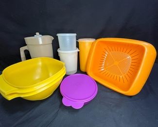 8 Piece Vintage Tupperware +