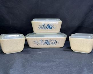 4 Pyrex Homestead Pattern Refrigerator Dishes